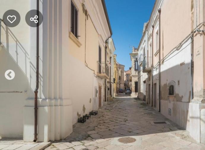 B&B Palazzo Veliero Al Castello Torremaggiore Екстер'єр фото