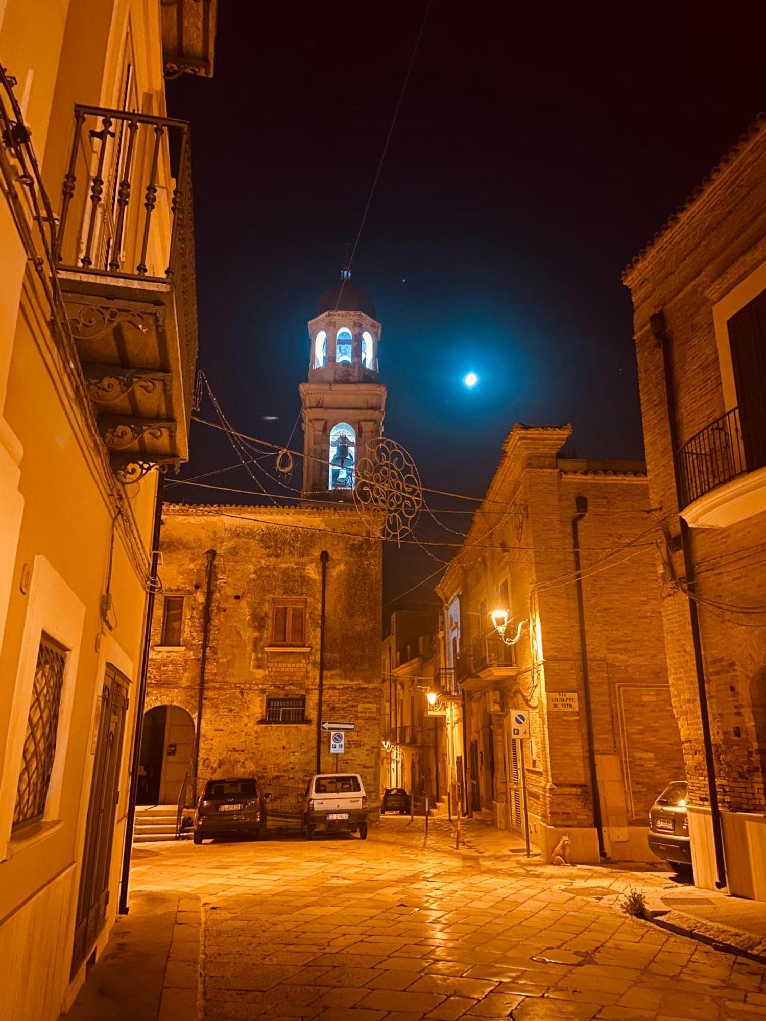 B&B Palazzo Veliero Al Castello Torremaggiore Екстер'єр фото